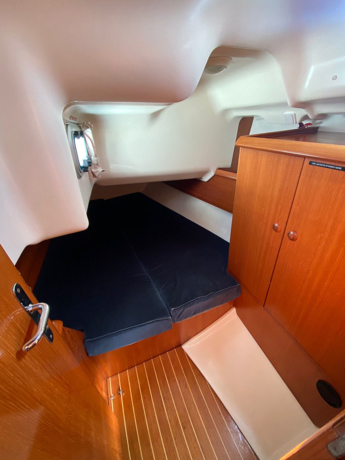 Port cabin thumbnail